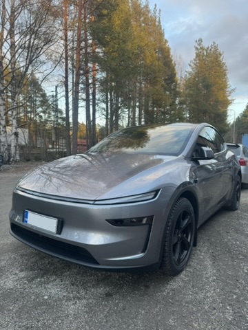 Tesla Model Y konepellin ja etupuskurin PPF-kalvotus